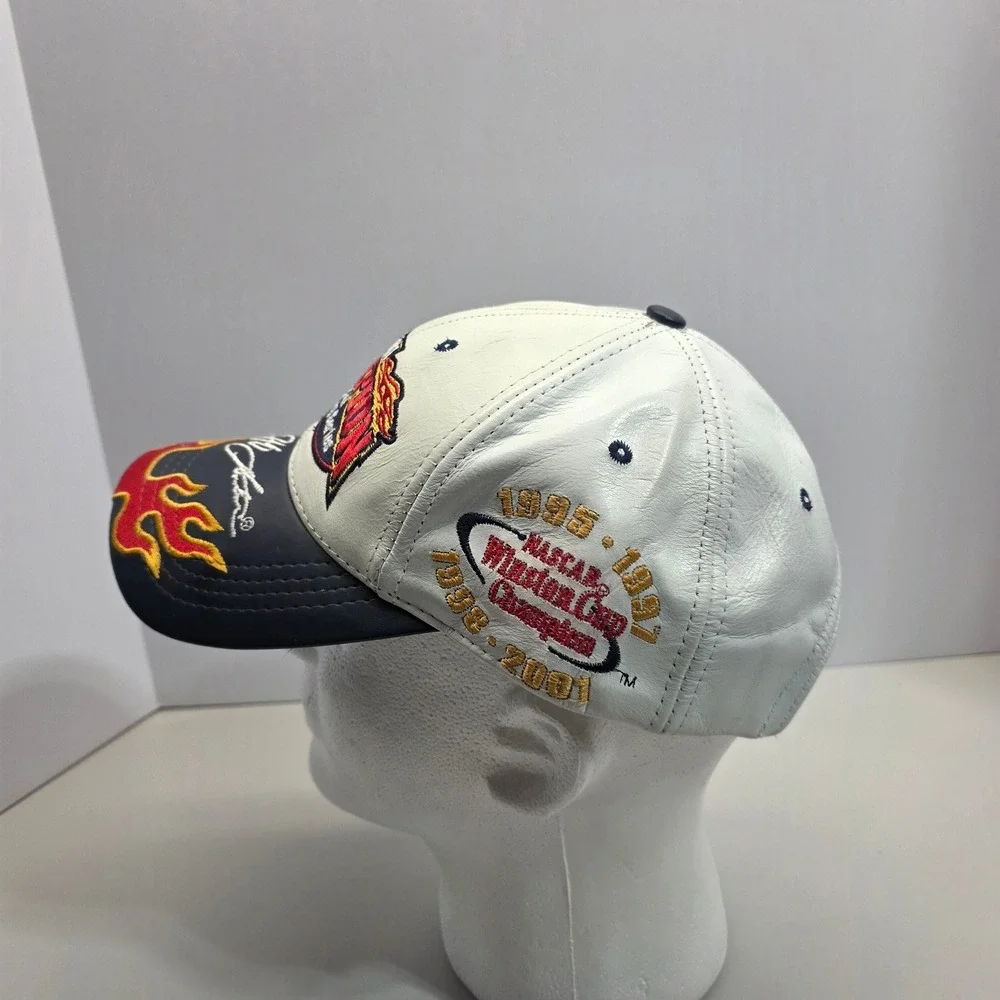 Chase Authentics Jeff Gordon 2001 NASCAR Champion Leather Hat White Navy Blue
